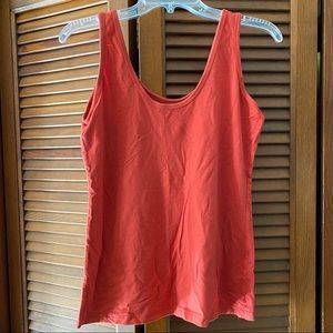 ⚡️Maurices signature scoop tank  - EUC!